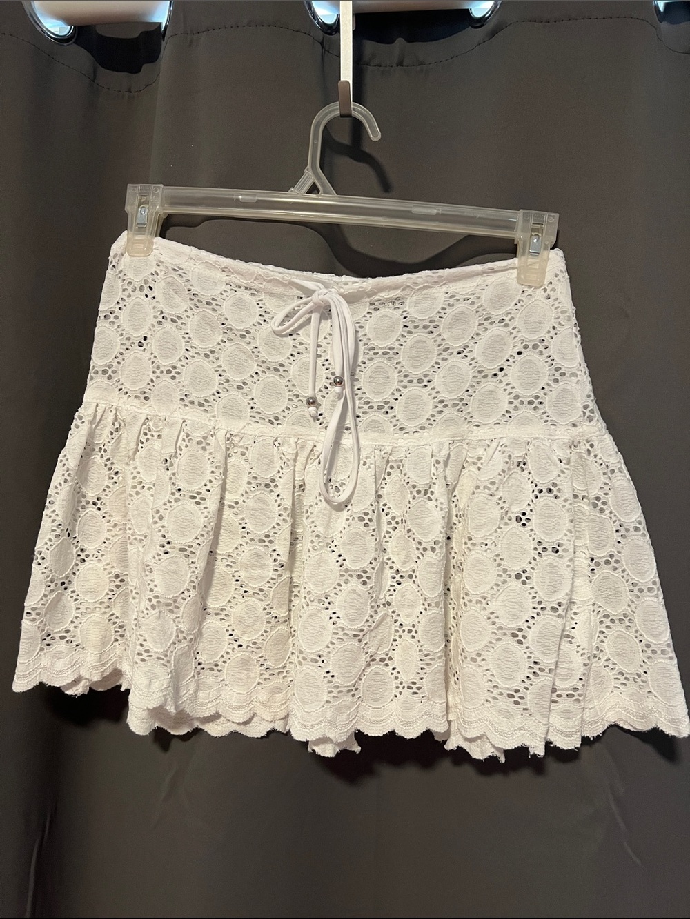 J Valdi  White Eyelet Lace Mini Skirt with Drawstring. Bathing suit cover up